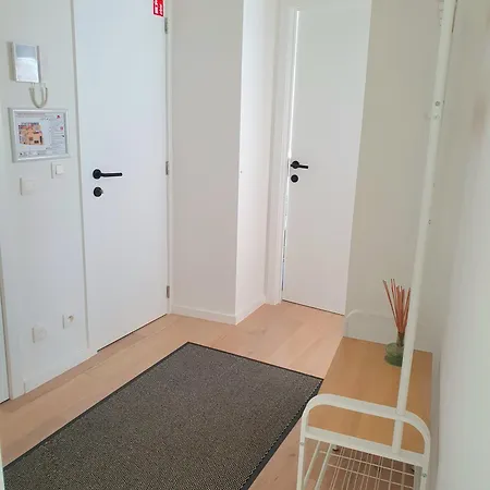 Skaai Five - Newly Renovated 2 Bedrooms * Ostende