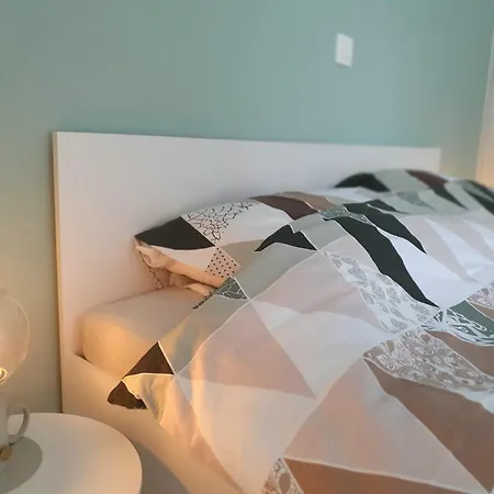 Skaai Five - Newly Renovated 2 Bedrooms * Ostend